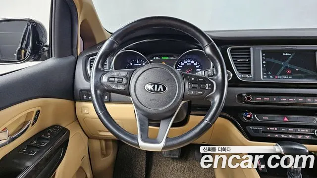 Kia The New Carnival id 2517787 из Кореи 14