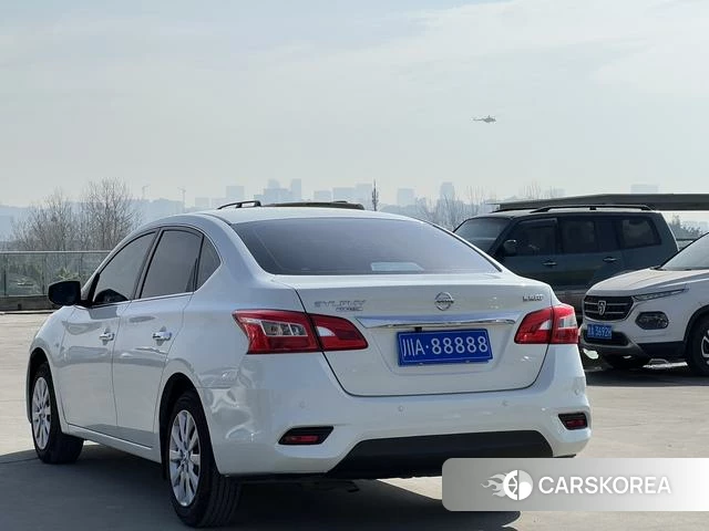 Nissan Xuan Yi 2024 Белый из Китая, фото 5