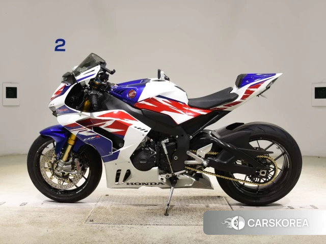 Проданный Honda CBR1000RR-R FIREBLADE SP 2022 из Японии