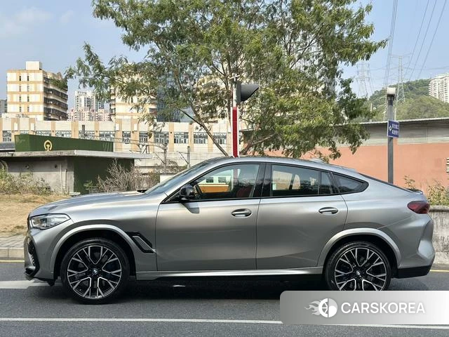 BMW X6 M 2023 Серебристо-серый из Китая, фото 6
