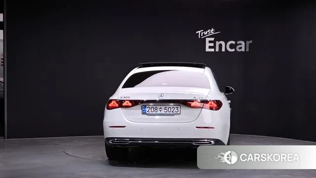 Mercedes-Benz E-Class W214 id 3716008 из Кореи 14