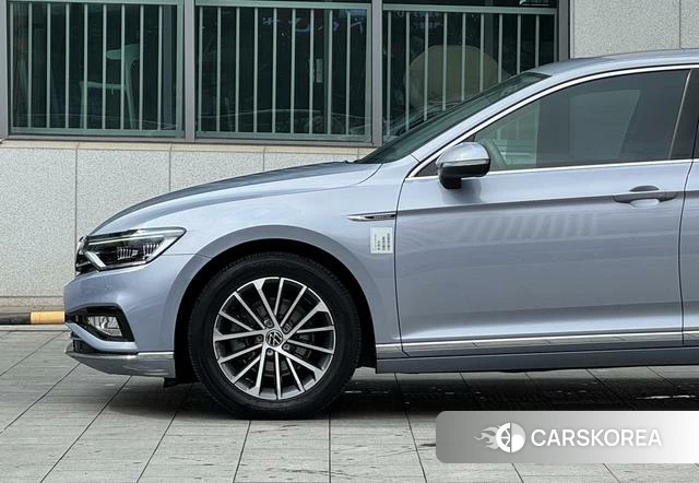 Volkswagen Magotan id 4328686 из Китая 10