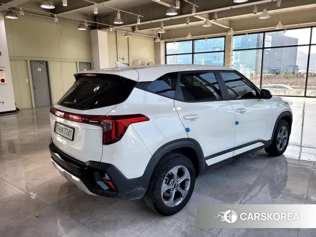 Kia The New Seltos 2024 Белый из Кореи, фото 5