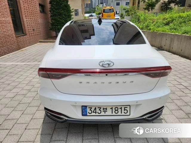 Hyundai The New Grandeur IG Hybrid id 4382849 из Кореи 14