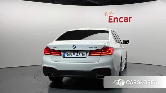 BMW 5 Series (G30) id 4424363 из Кореи 14