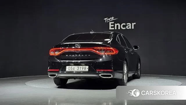 Hyundai Grandeur IG id 3330781 из Кореи 14