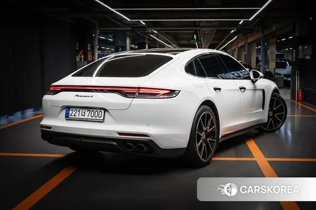Porsche Panamera (971) 2023 Белый из Кореи, фото 5