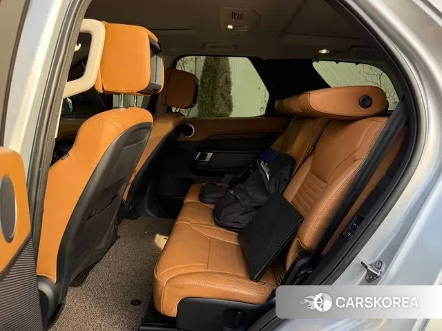 Land Rover Discovery 5 2019 Серебряный из Кореи, фото 4