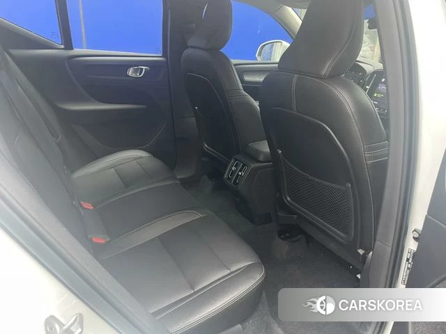 Volvo XC40 id 4240233 из Китая 13
