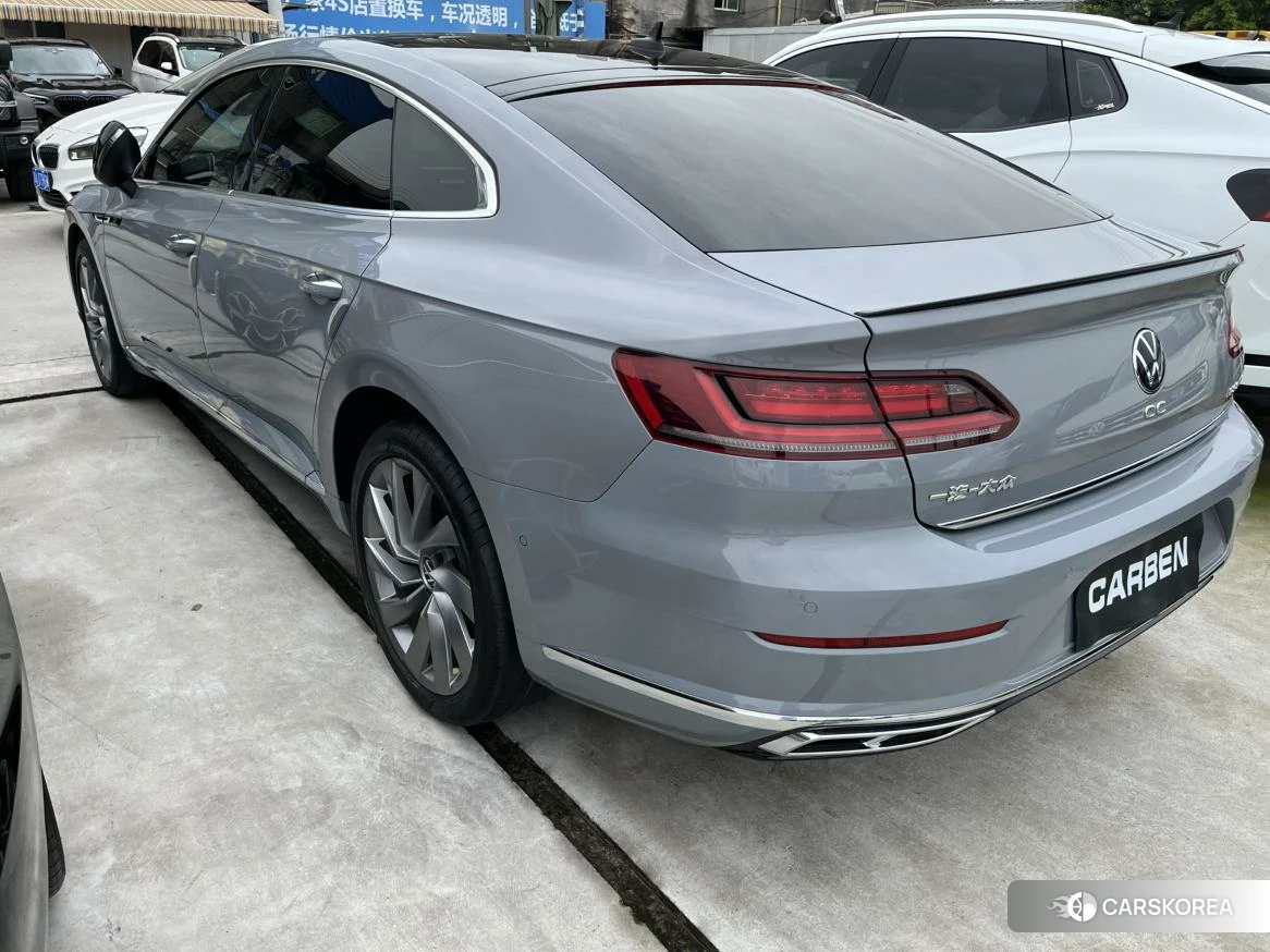 Volkswagen CC 2021 Темно-серый из Китая, фото 5