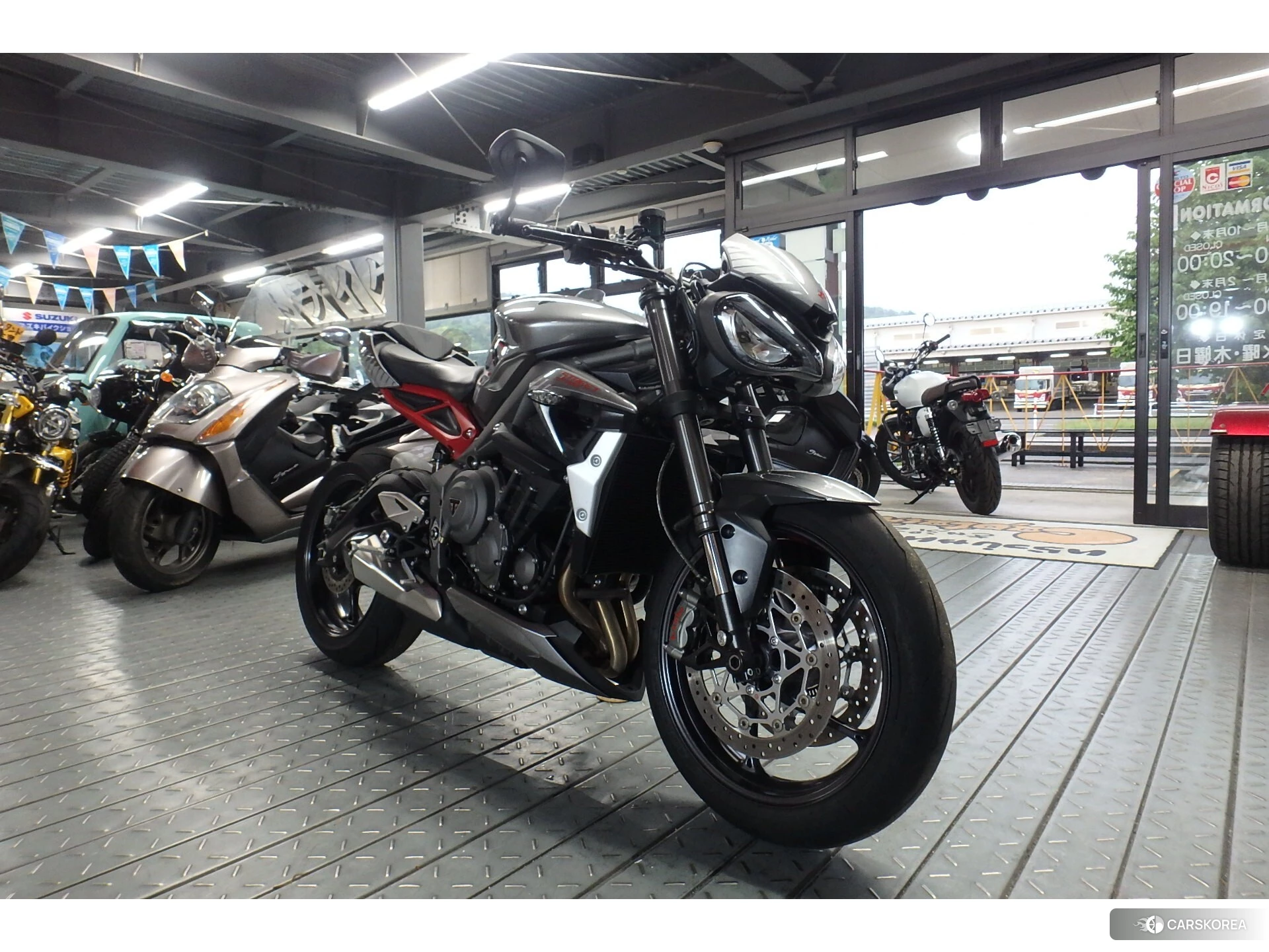 Triumph STREET TRIPLE 765 RS 2022 из Японии, фото 2