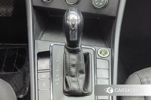 Volkswagen Bora id 4276321 из Китая 18