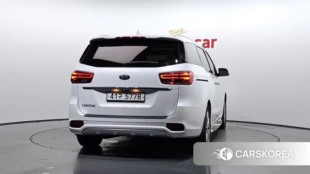 Kia The New Carnival id 3060918 из Кореи 14