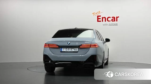 BMW 5 Series (G60) id 4493546 из Кореи 29