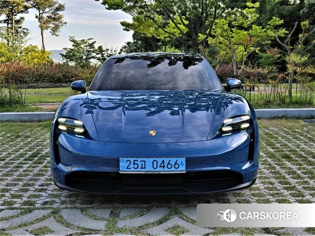 Porsche Taycan id 4293721 из Кореи 14