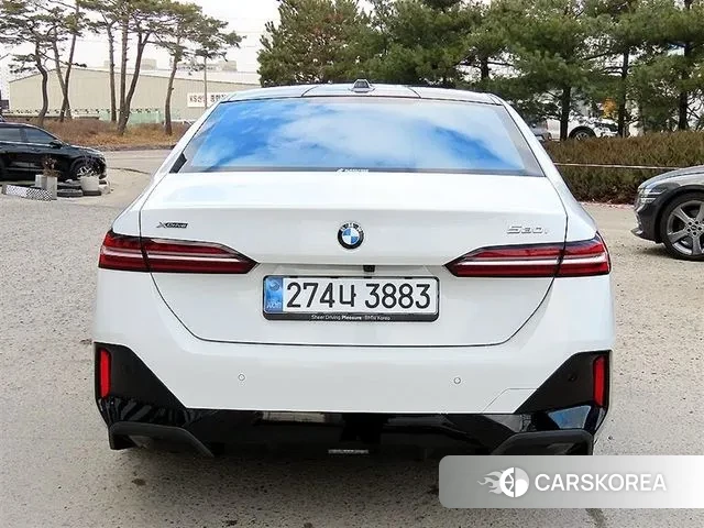 BMW 5 Series (G60) id 3554744 из Кореи 11