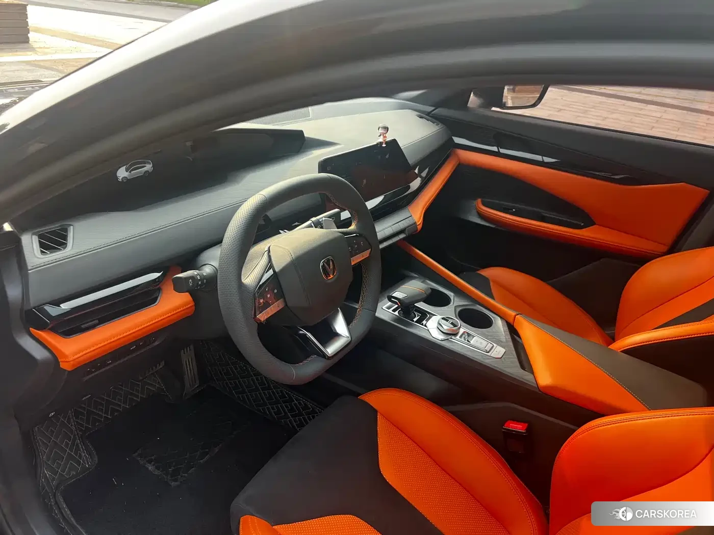 Chang'an Changan UNI-V id 4559569 из Китая 13