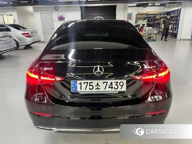 Mercedes-Benz C-Class W206 2023 Черный из Кореи, фото 4