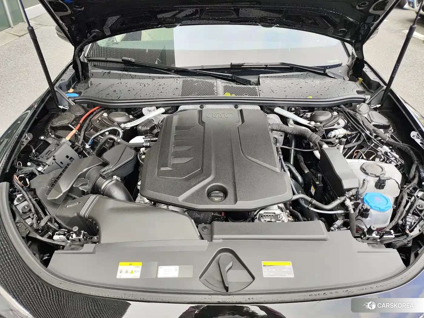 Audi A6L id 4578203 из Китая 18