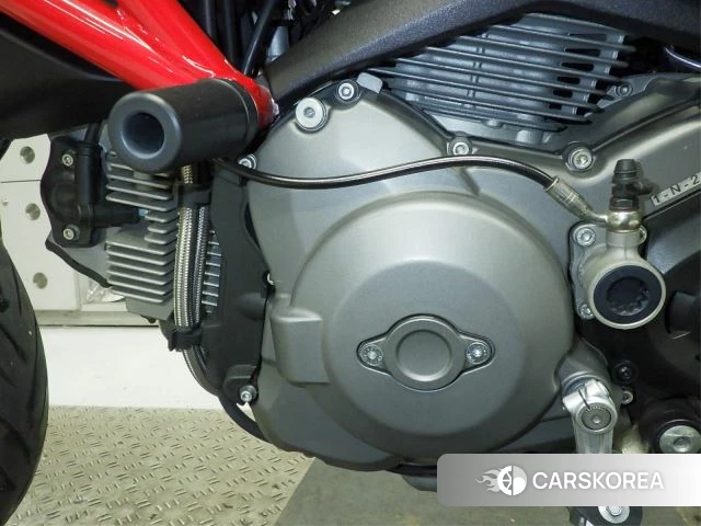 Engine photo