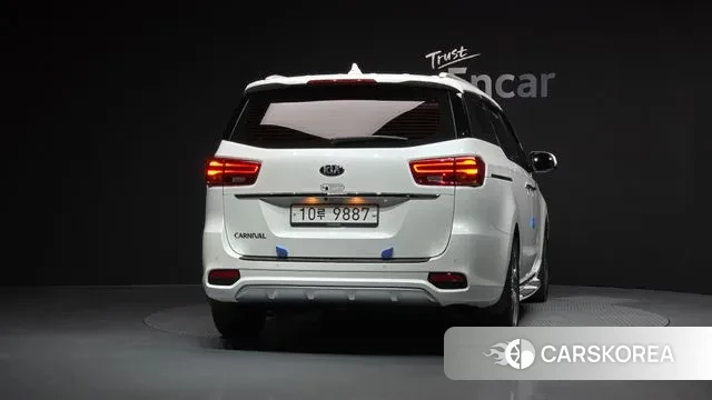 Kia The New Carnival id 3117730 из Кореи 14