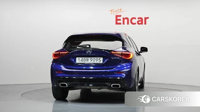 Infiniti Q30 id 3885793 из Кореи 14