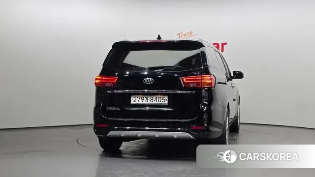 Kia The New Carnival id 3233805 из Кореи 14