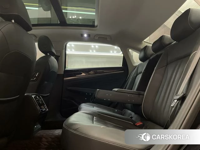 Volkswagen Passat id 4299658 из Китая 22