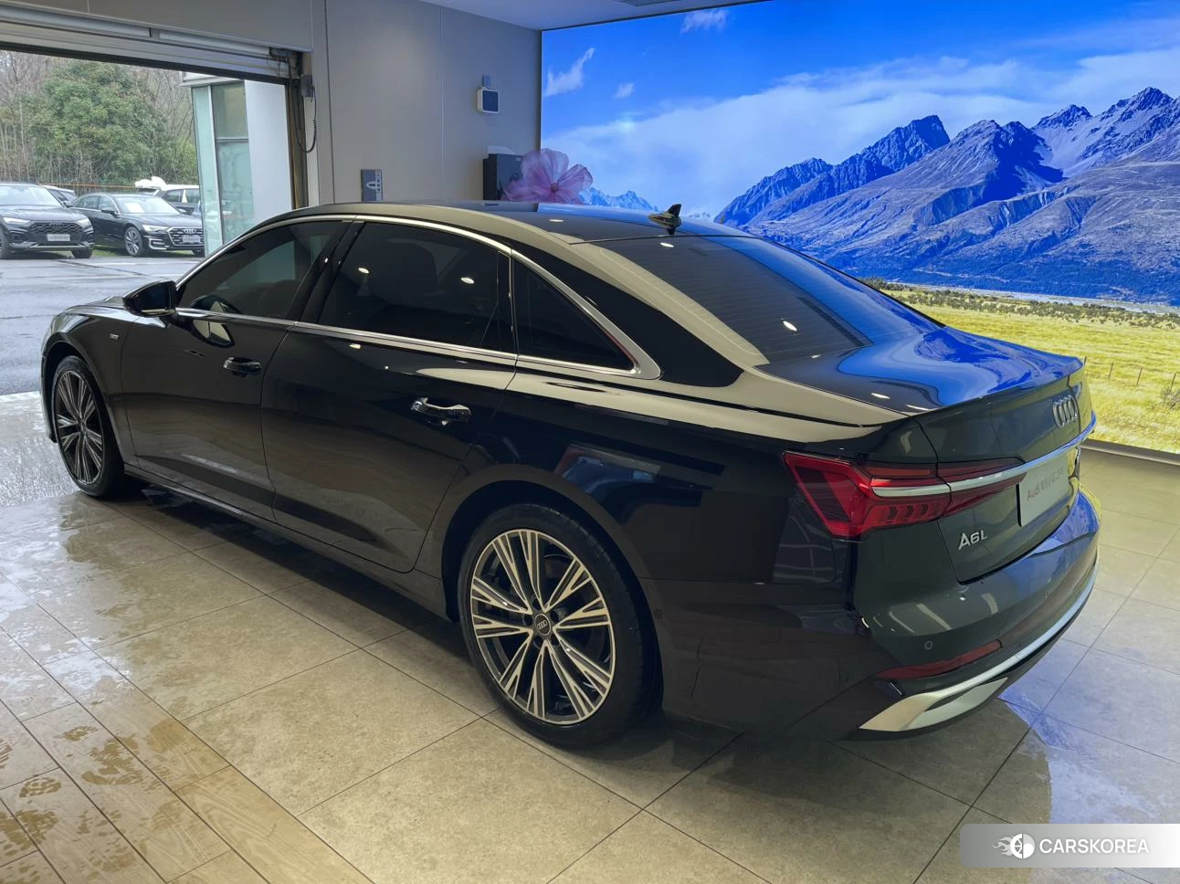 Audi A6L id 4498501 из Китая 10