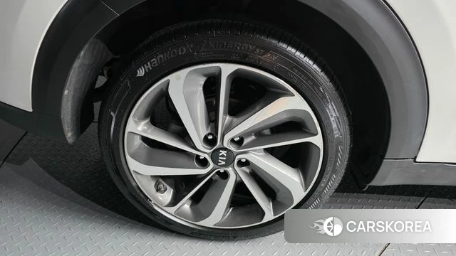 Kia Niro id 4760230 из Кореи 25