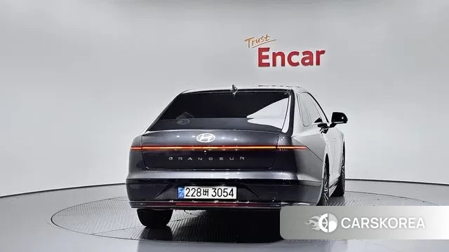 Hyundai Grandeur (GN7) id 2915242 из Кореи 14