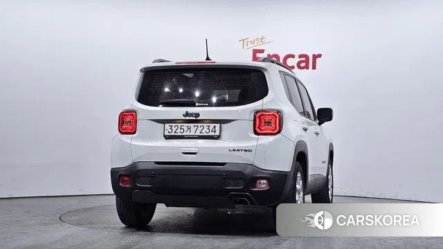 Jeep Renegade id 3640982 из Кореи 14