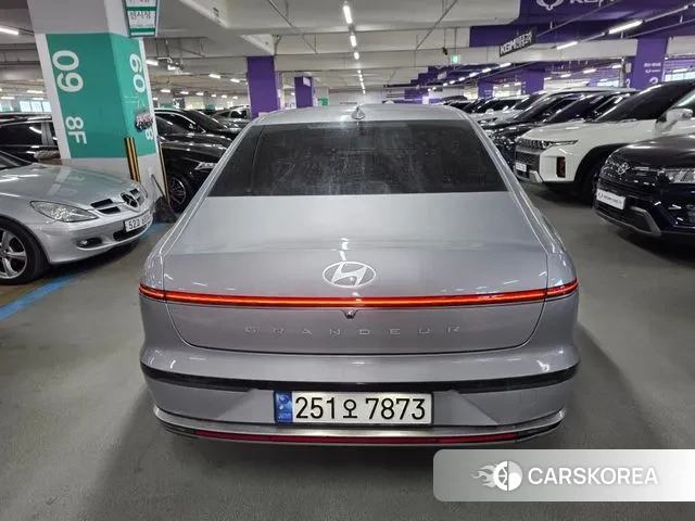 Hyundai Grandeur (GN7) id 3606214 из Кореи 13