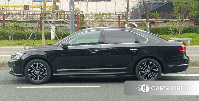 Volkswagen Passat 2018 Черный из Китая, фото 5
