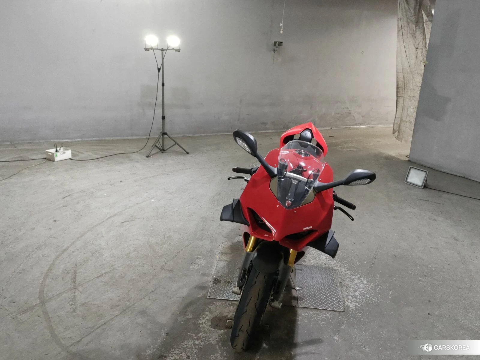 Ducati PANIGALE V4 S 2021 из Японии, фото 4