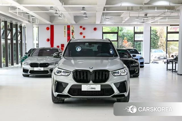 BMW X5 M 2022 Серебристо-серый из Китая, фото 4