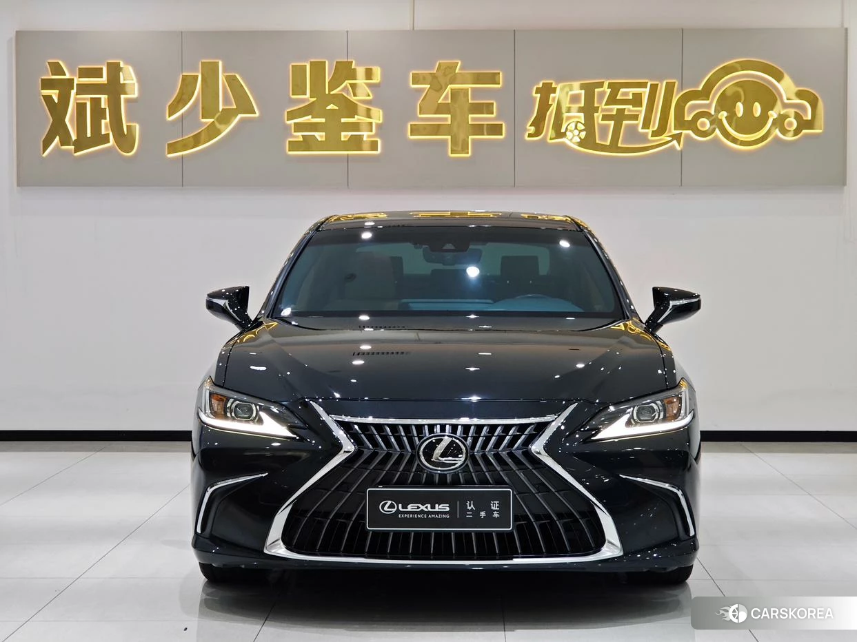 Lexus ES 2022 Черный из Китая, фото 6