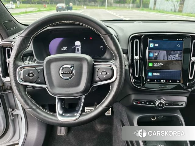 Volvo XC40 EV id 3957696 из Китая 13