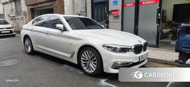 BMW 5 Series (G30) 2018 Белый из Кореи, фото 4