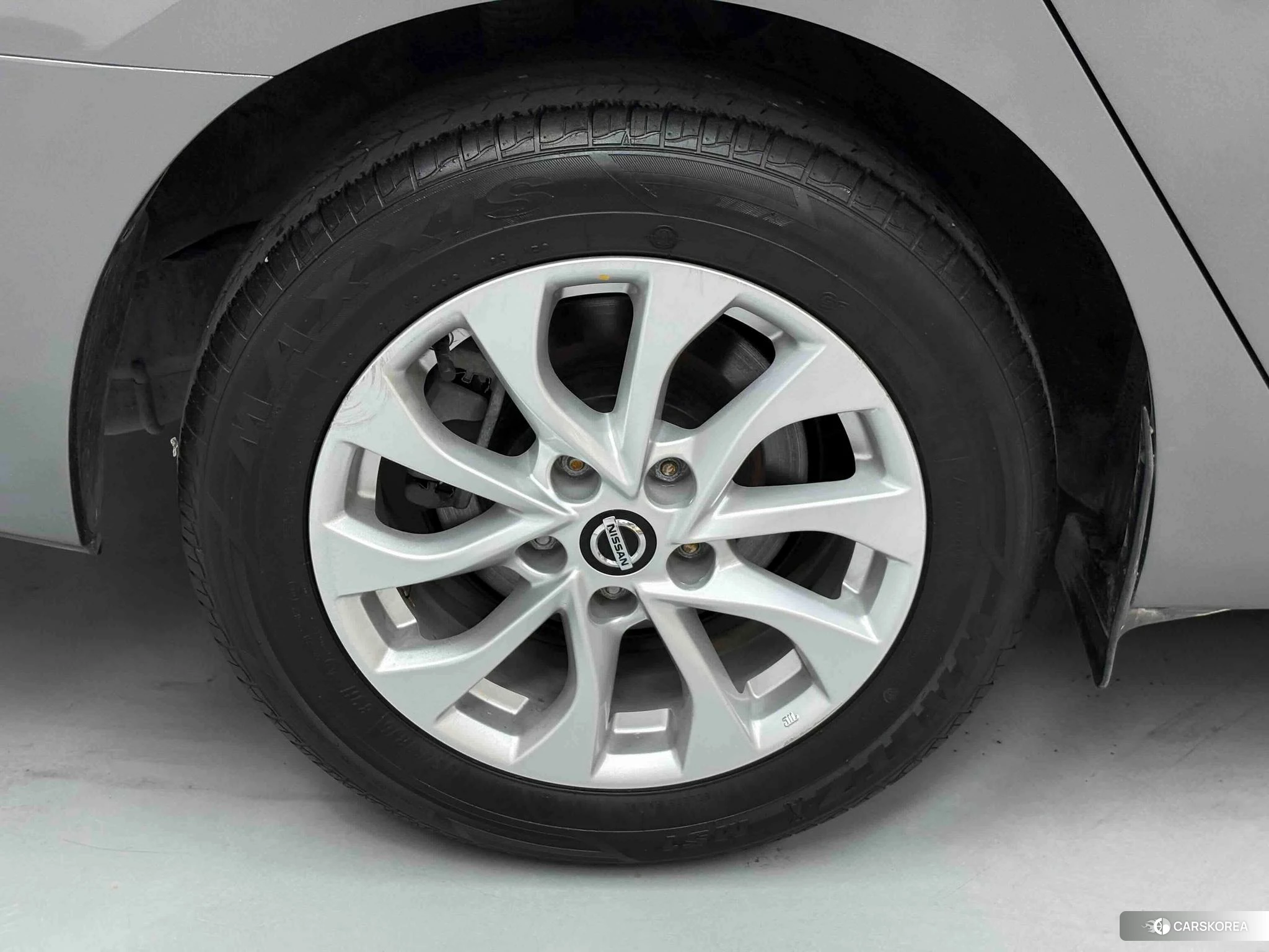 Nissan Xuan Yi id 4492969 из Китая 34