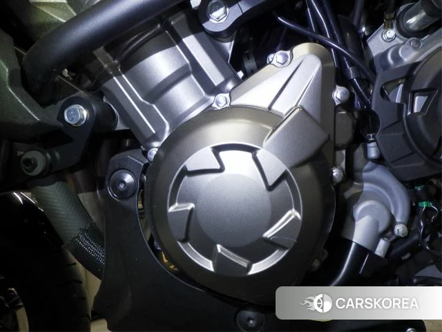 Engine photo