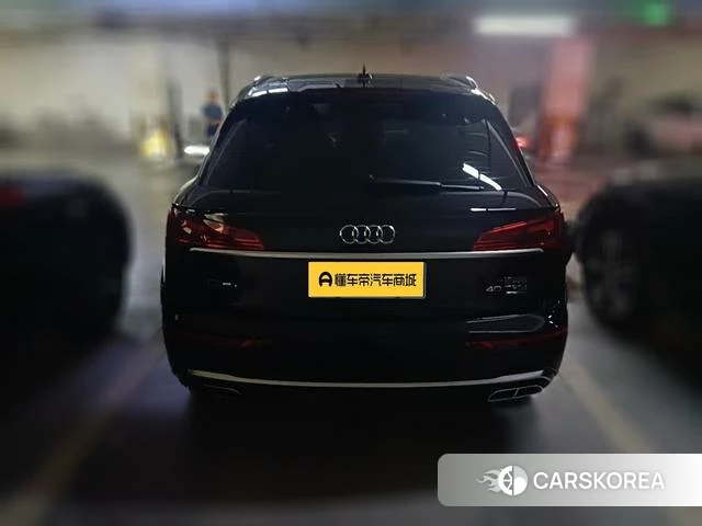 Audi Q5L 2022 Черный из Китая, фото 4