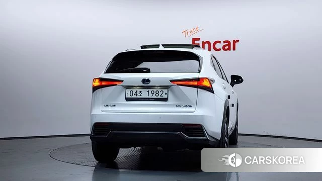 Lexus NX300h id 4203682 из Кореи 28