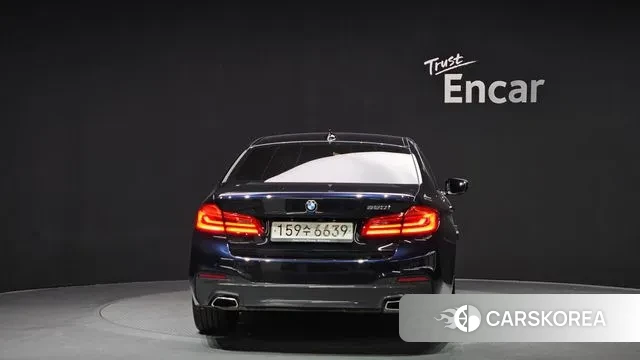 BMW 5 Series (G30) id 3433868 из Кореи 14