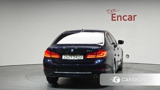 BMW 5 Series (G30) id 3879396 из Кореи 14