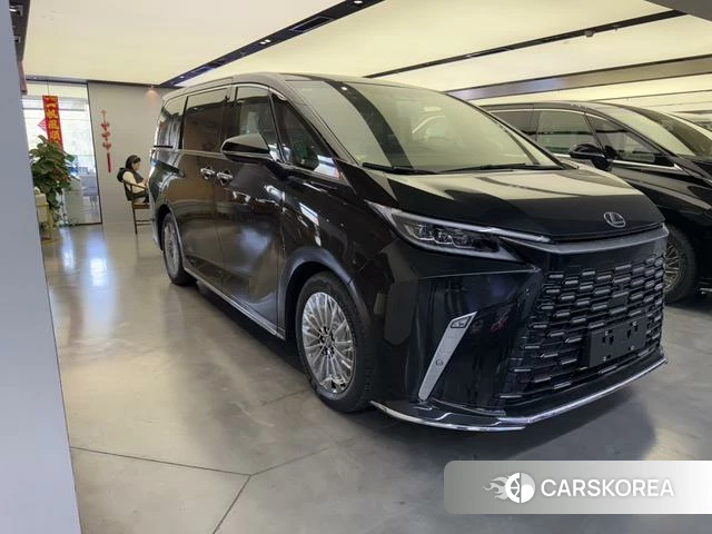 Lexus LM 2023 Черный из Китая, фото 4