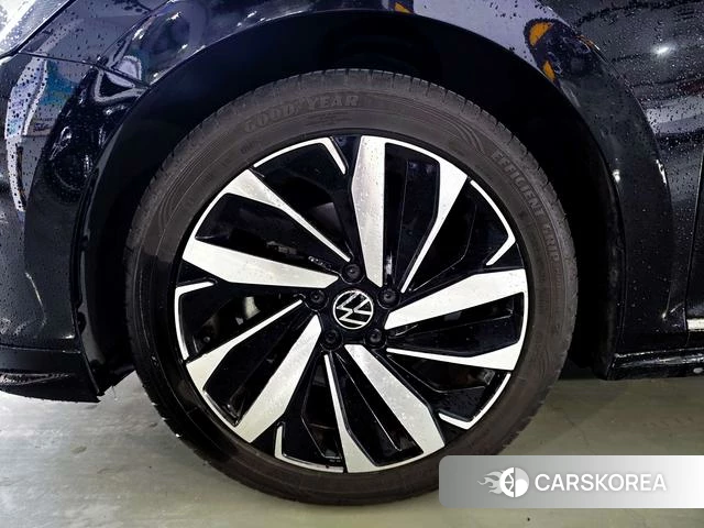 Volkswagen Passat id 4263182 из Китая 21