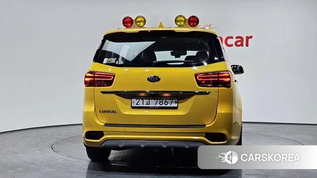 Kia The New Carnival id 3748386 из Кореи 14