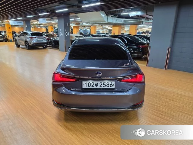 Lexus ES300h 7th generation id 4325191 из Кореи 12