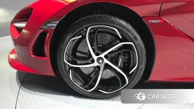 McLaren 750S id 4408159 из Кореи 30